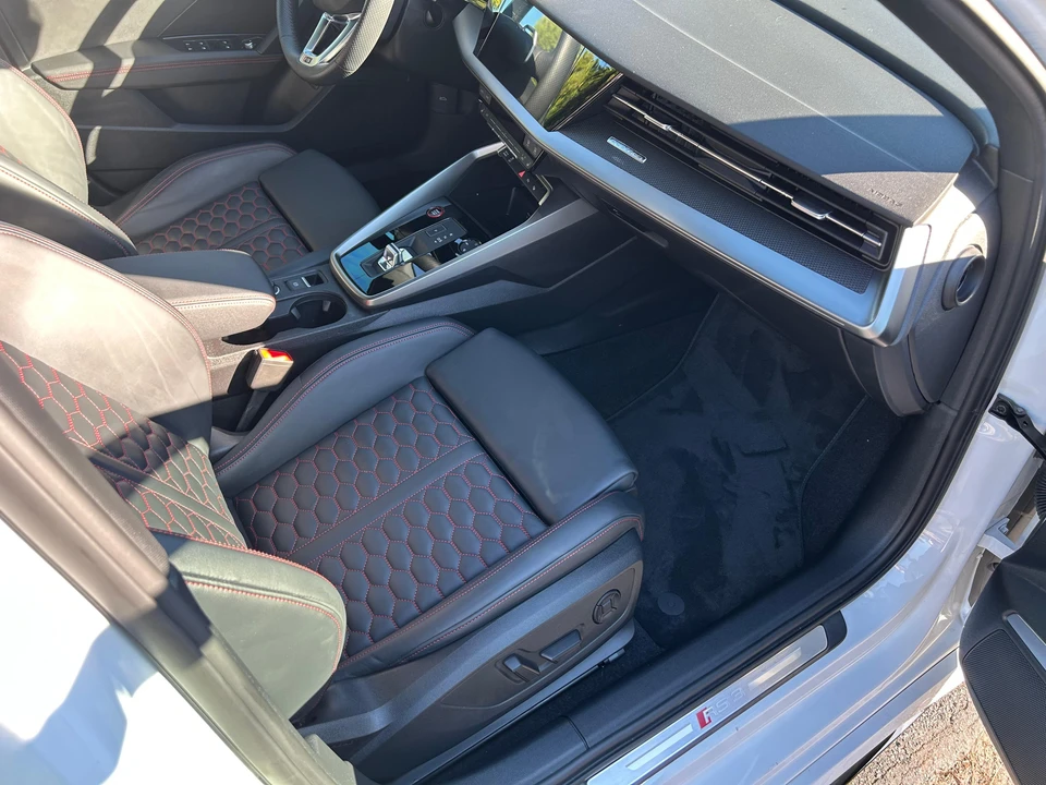 2023 Audi 8Y RS3 - Image 29 of 31