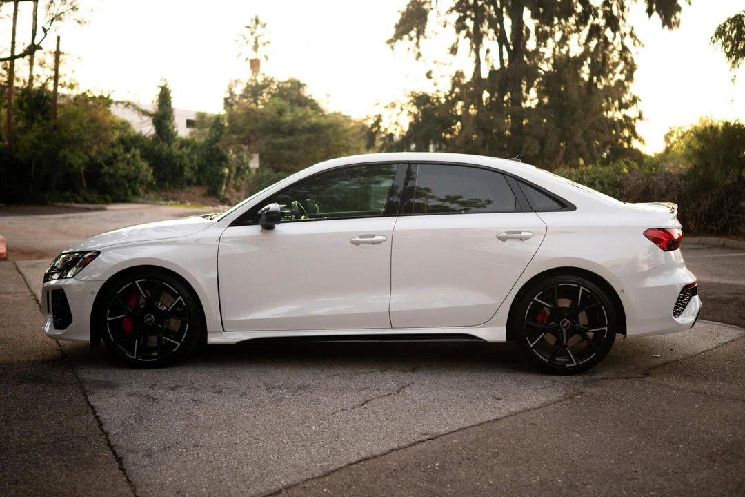 2023 Audi 8Y RS3 - Image 3 of 31