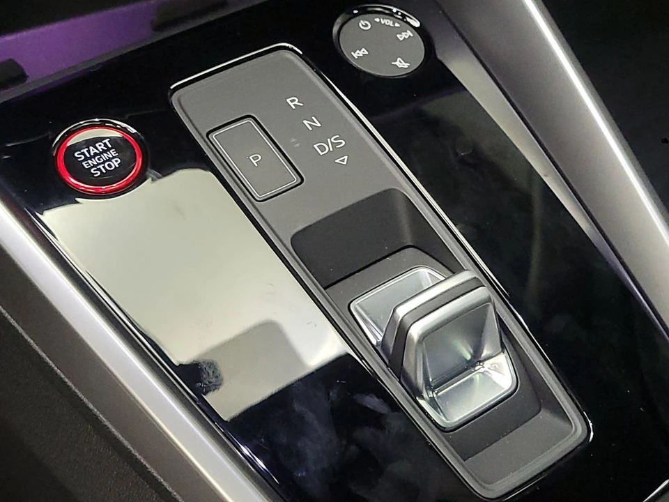 2023 Audi 8Y RS3 - Image 19 of 28