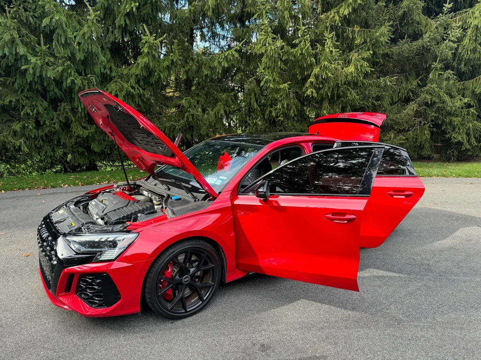 2023 Audi 8Y RS3 - Image 14 of 31