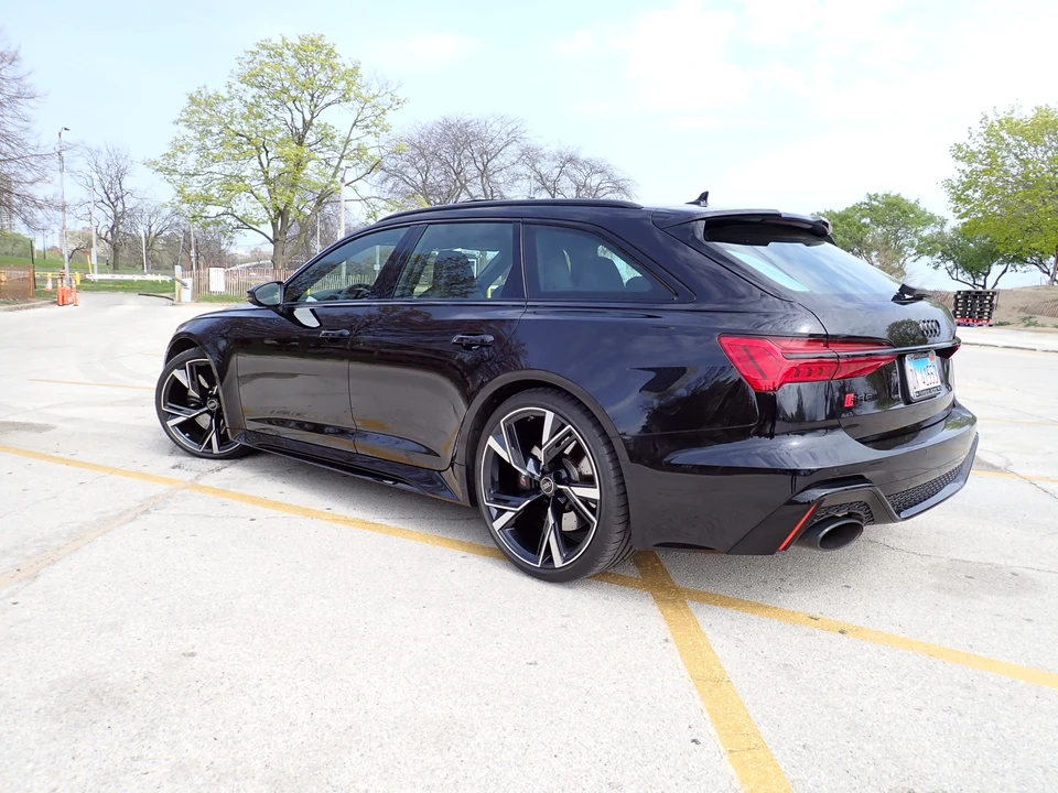2023 Audi C8 RS6 - Image 7 of 31