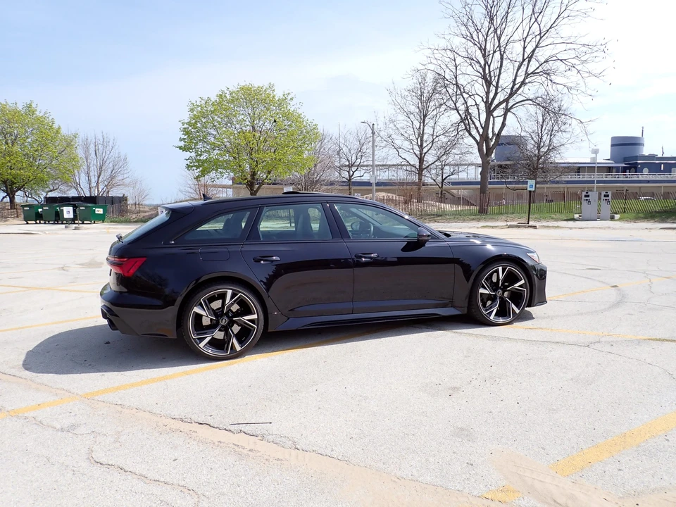 2023 Audi C8 RS6 - Image 18 of 31