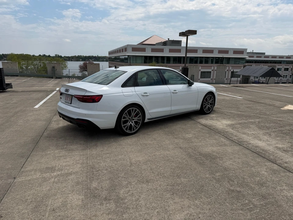 2023 Audi B9 S4 - Image 13 of 31