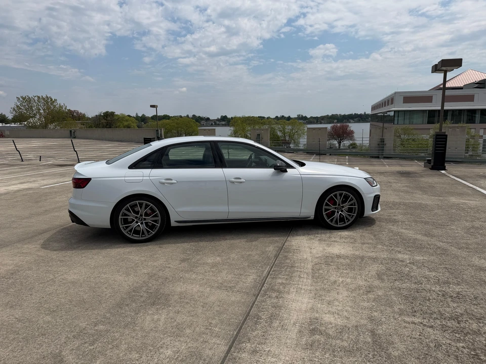 2023 Audi B9 S4 - Image 14 of 31