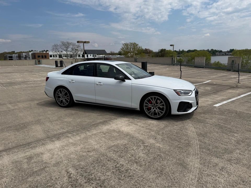 2023 Audi B9 S4 - Image 16 of 31