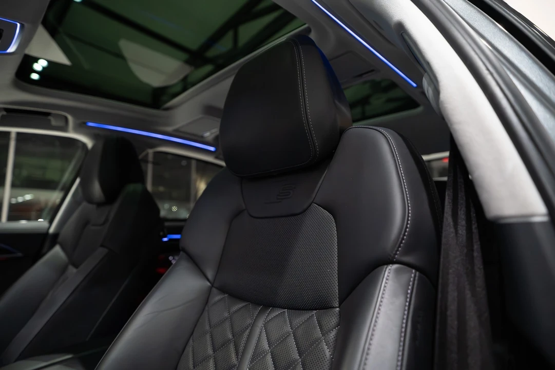 2023 Audi D5 S8 - Image 19 of 21
