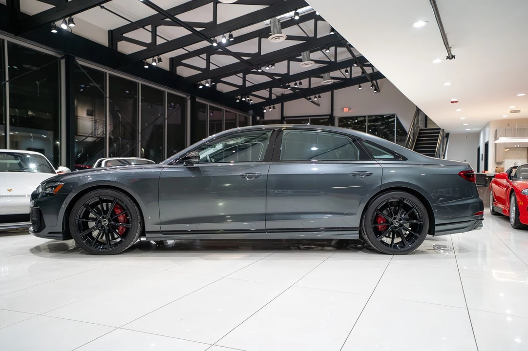 2023 Audi D5 S8 - Image 2 of 21