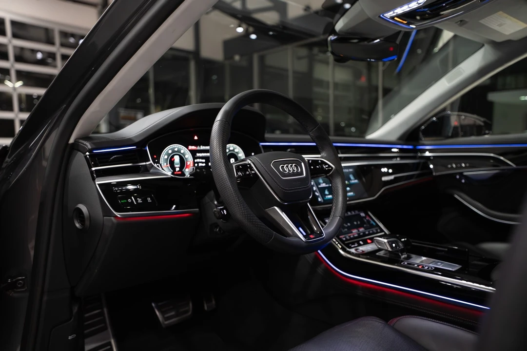 2023 Audi D5 S8 - Image 14 of 21
