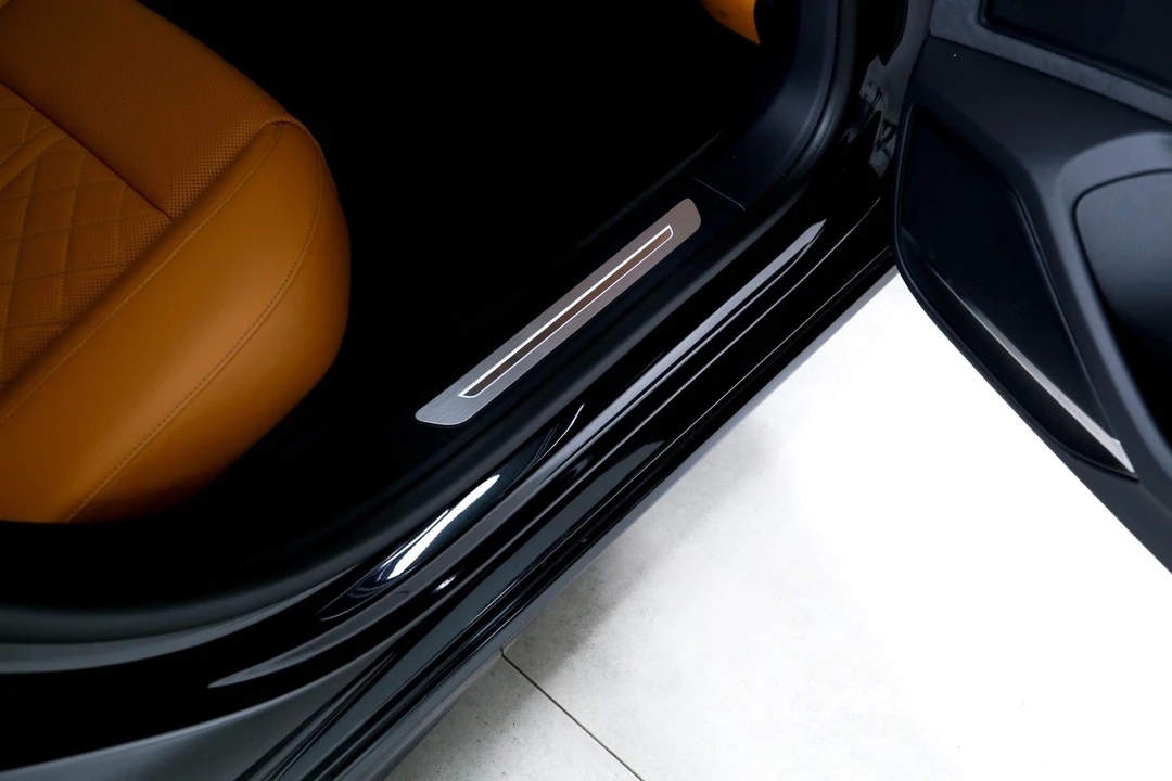2023 Audi D5 S8 - Image 25 of 31