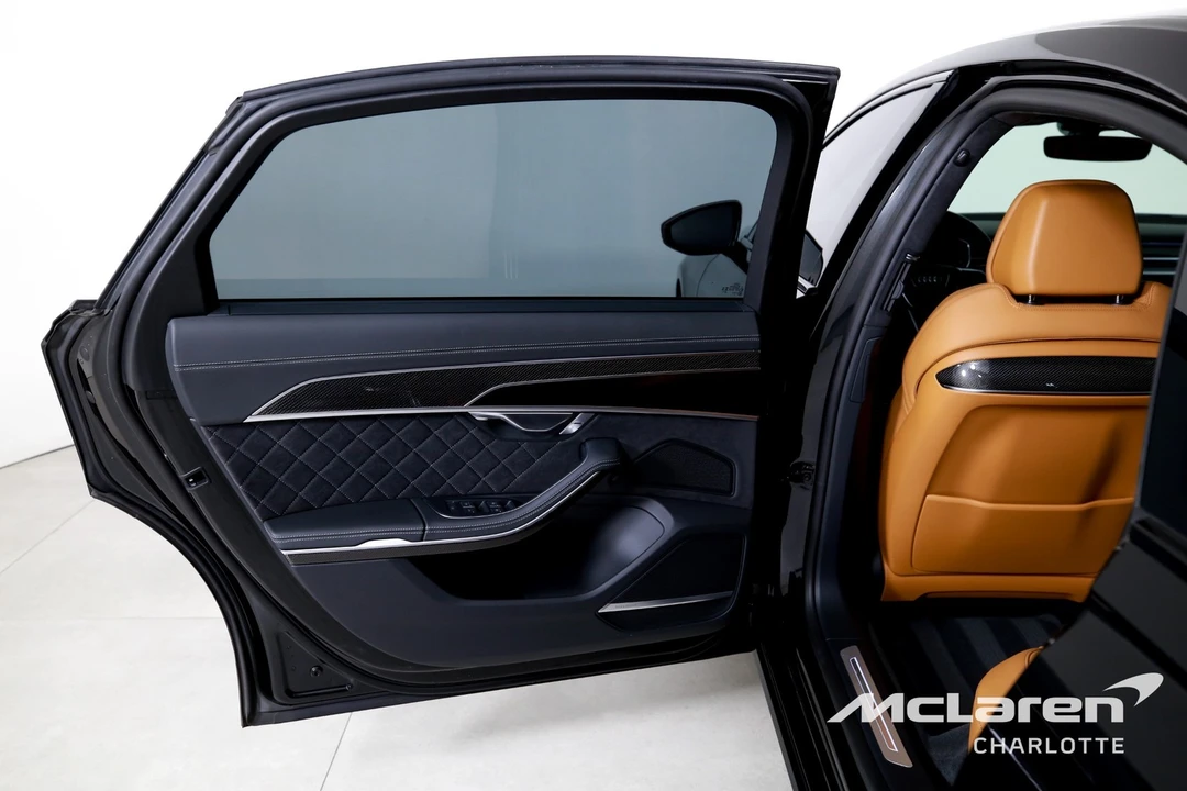 2023 Audi D5 S8 - Image 17 of 31