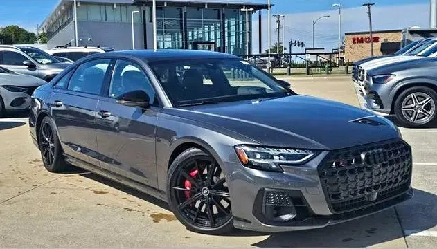 2023 Audi S8 4.0T