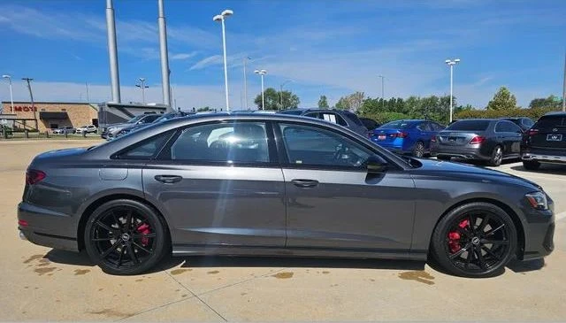 2023 Audi D5 S8 - Image 2 of 9