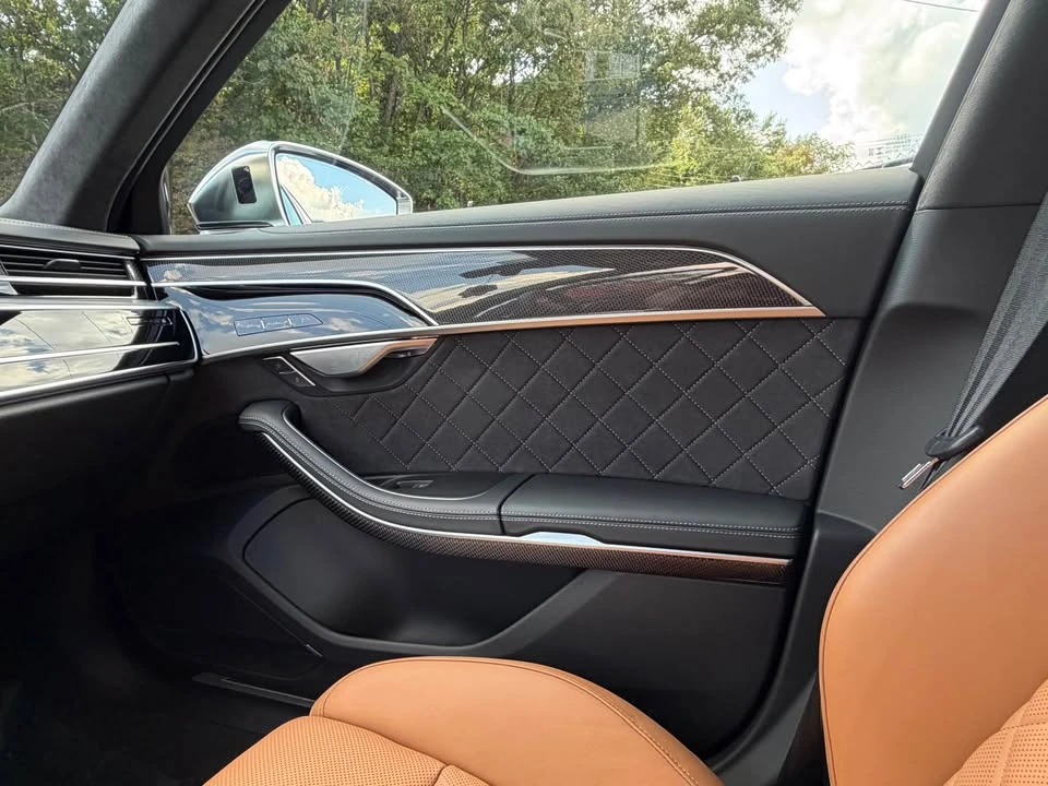 2023 Audi D5 S8 - Image 14 of 20