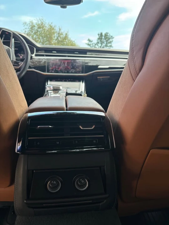 2023 Audi D5 S8 - Image 9 of 15