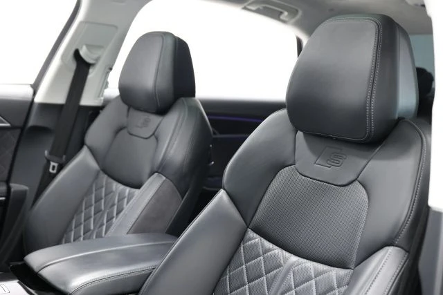 2023 Audi D5 S8 - Image 18 of 31