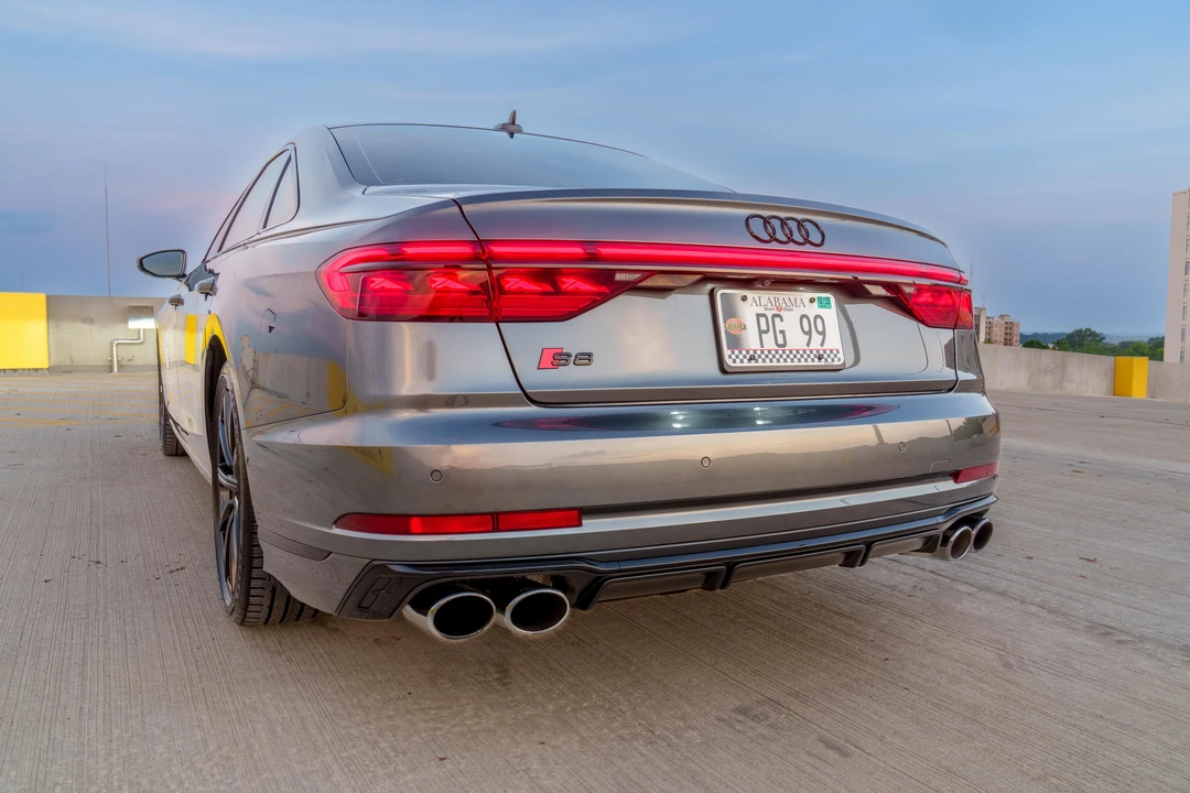 2023 Audi D5 S8 - Image 8 of 31