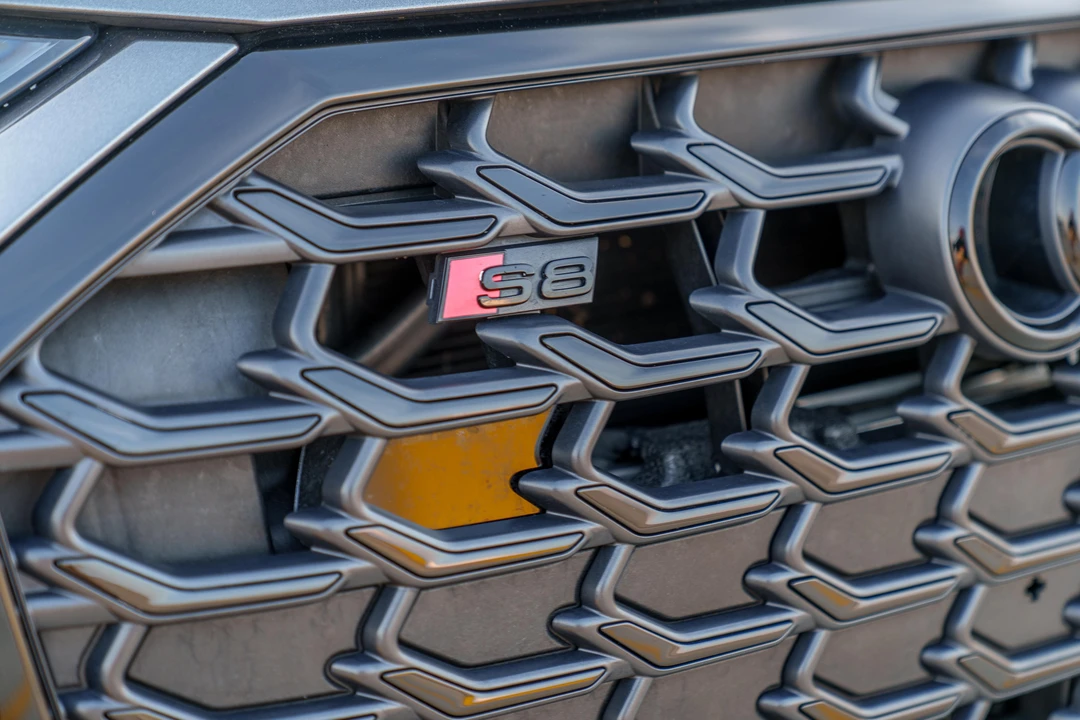 2023 Audi D5 S8 - Image 17 of 31