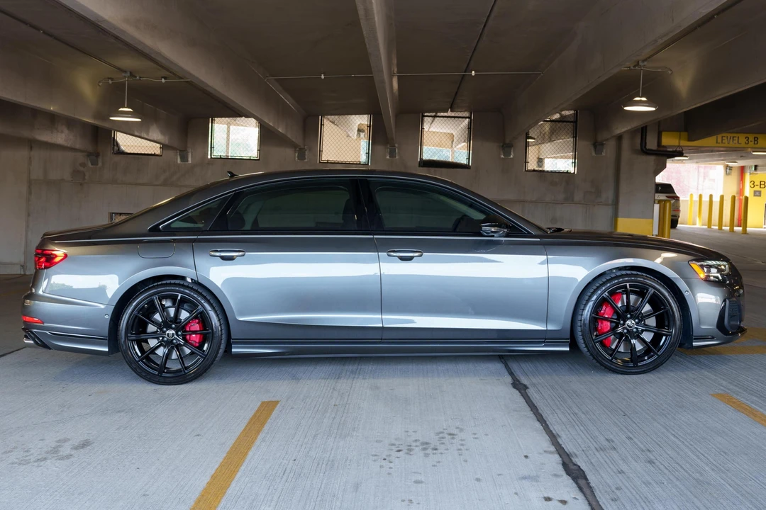 2023 Audi D5 S8 - Image 3 of 31