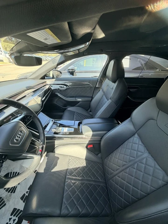 2023 Audi D5 S8 - Image 3 of 4