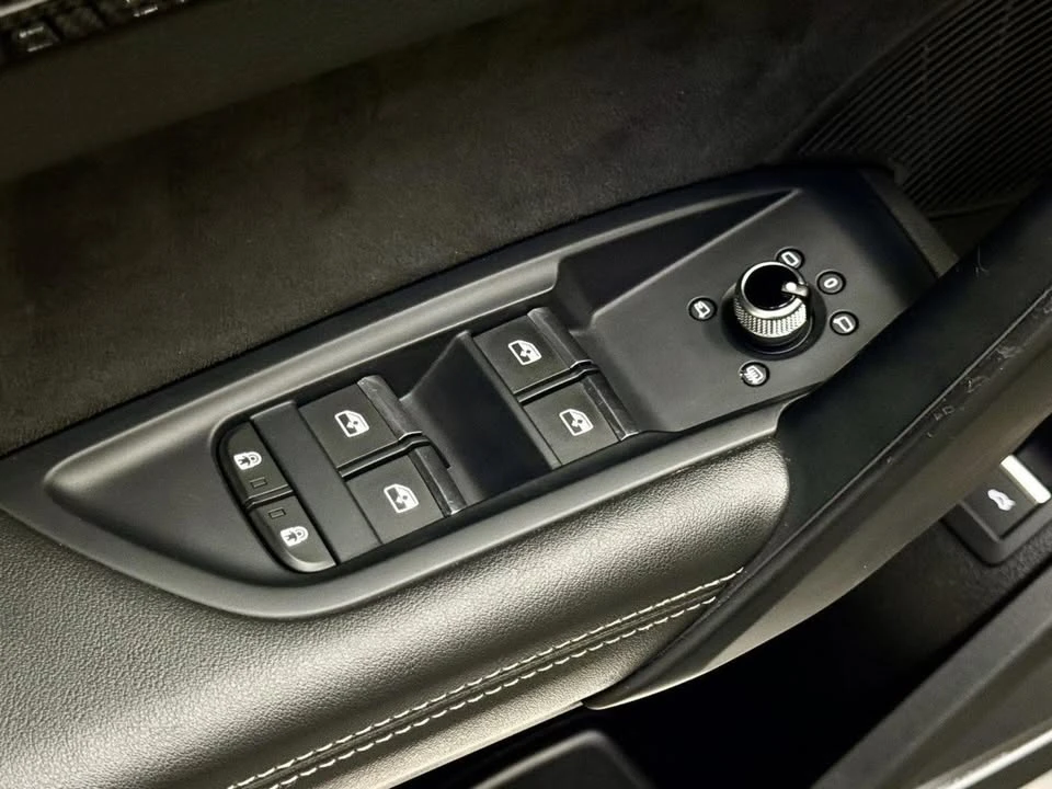 2023 Audi FY SQ5 - Image 13 of 20