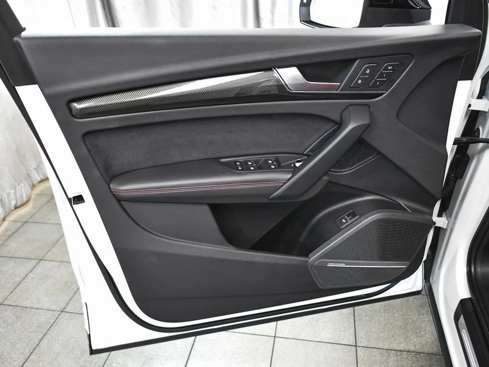 2023 Audi FY SQ5 - Image 6 of 17