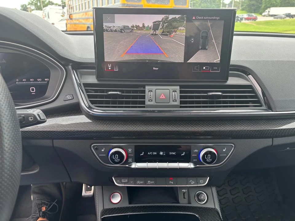 2023 Audi FY SQ5 - Image 10 of 12