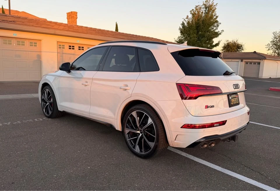 2023 Audi FY SQ5 - Image 2 of 6