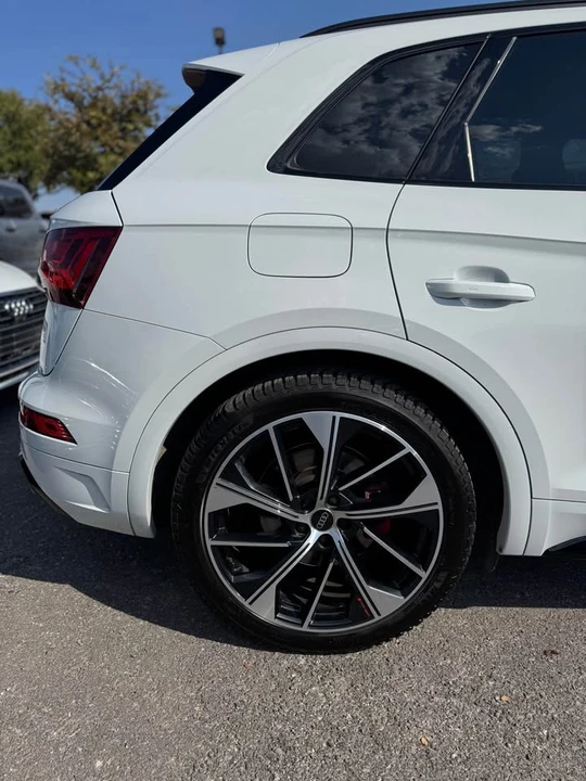 2023 Audi FY SQ5 - Image 5 of 20