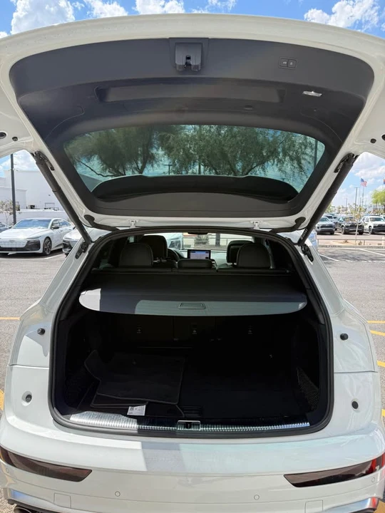 2023 Audi FY SQ5 - Image 13 of 17