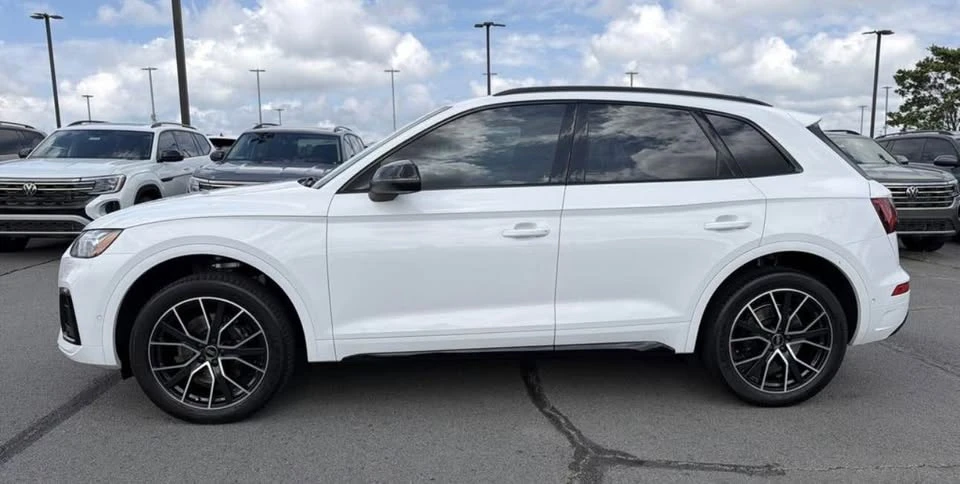 2023 Audi FY SQ5 - Image 2 of 9