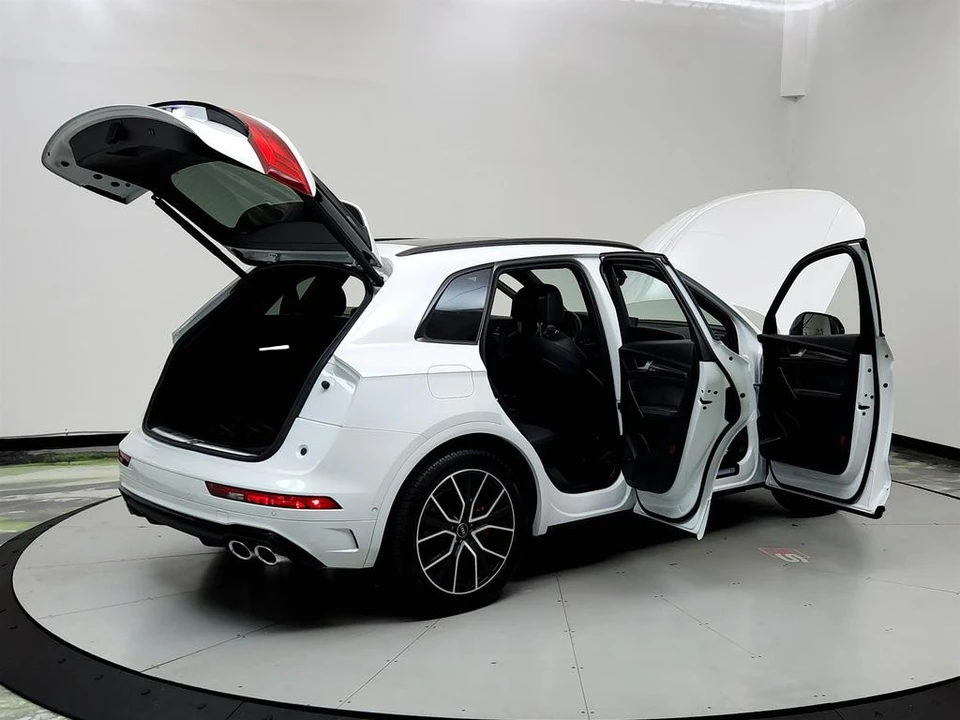 2023 Audi FY SQ5 - Image 11 of 12