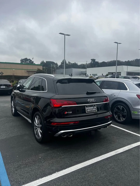 2023 Audi FY SQ5 - Image 4 of 5