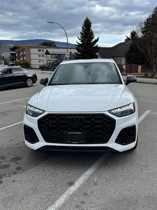 2023 Audi FY SQ5 - Image 2 of 18