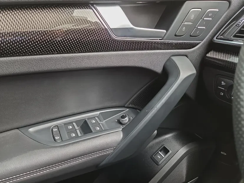 2023 Audi FY SQ5 - Image 10 of 14