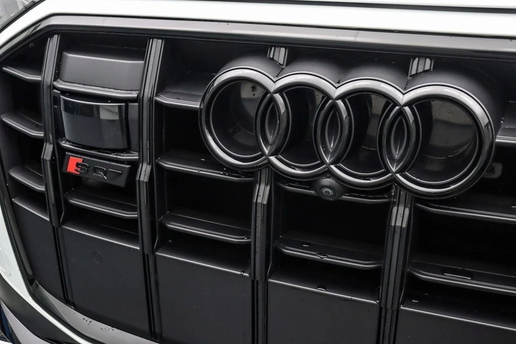 2023 Audi SQ7 - Image 12 of 21