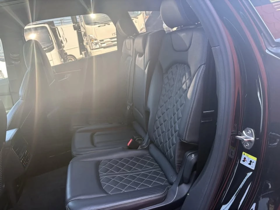 2023 Audi SQ7 - Image 11 of 13