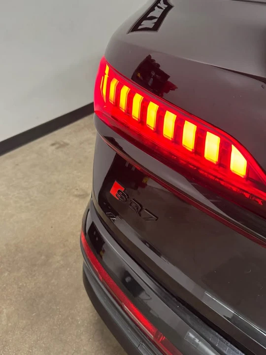 2023 Audi SQ7 - Image 11 of 11