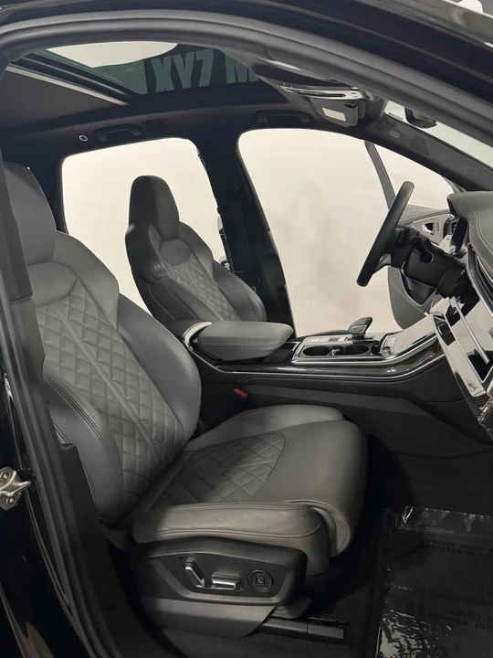 2023 Audi SQ7 - Image 8 of 11