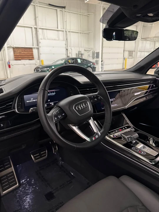 2023 Audi SQ7 - Image 6 of 11