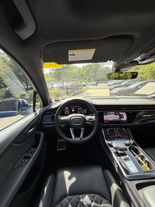 2023 Audi SQ7 - Image 10 of 16