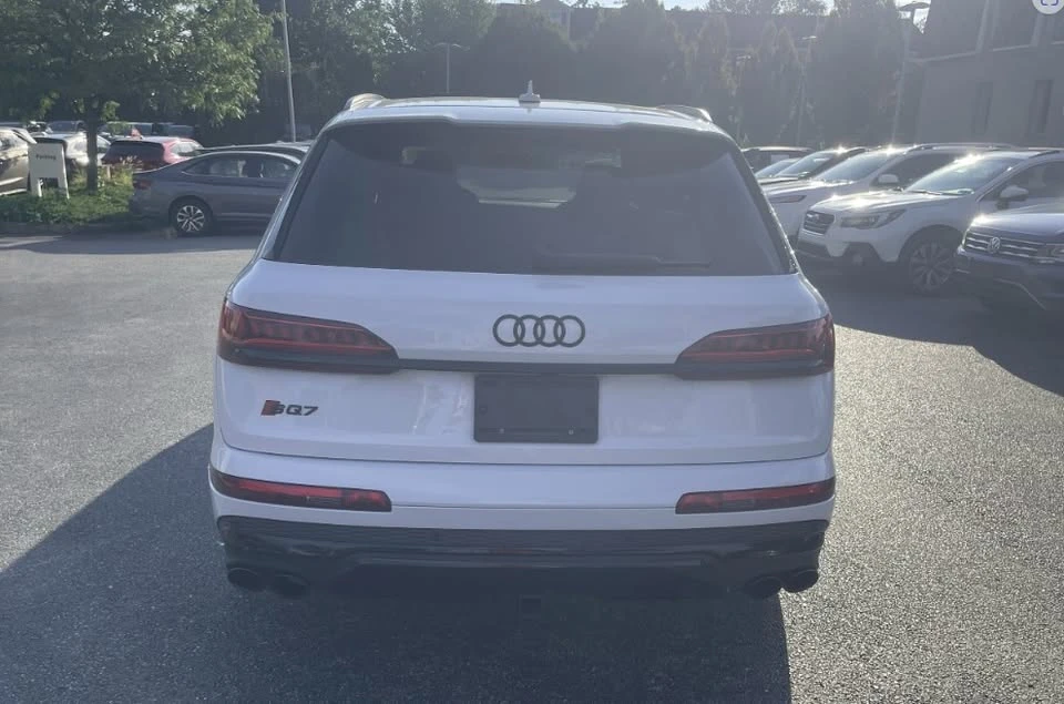 2023 Audi SQ7 - Image 6 of 10
