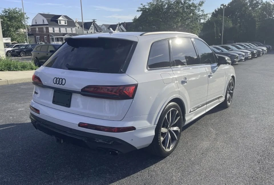 2023 Audi SQ7 - Image 7 of 10