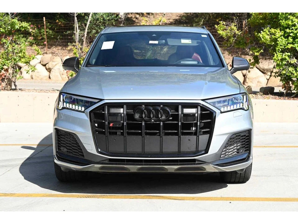2023 Audi SQ7 - Image 2 of 21