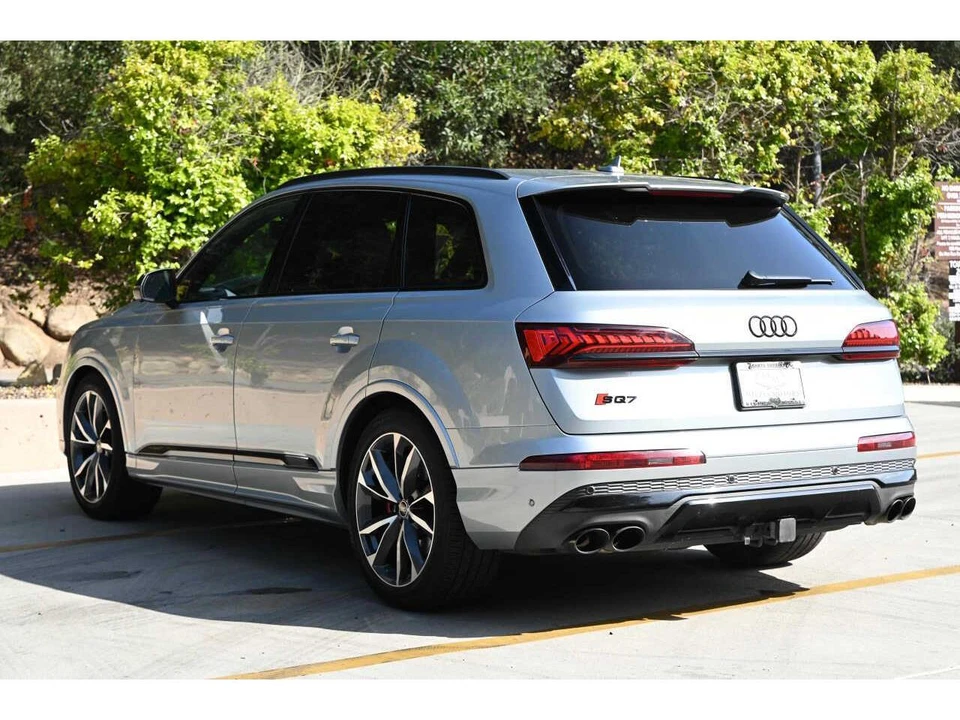 2023 Audi SQ7 - Image 6 of 21