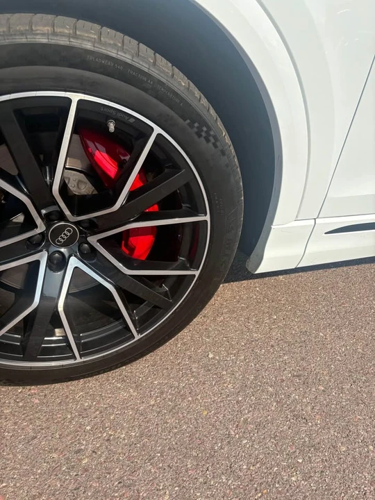 2023 Audi SQ8 - Image 2 of 19