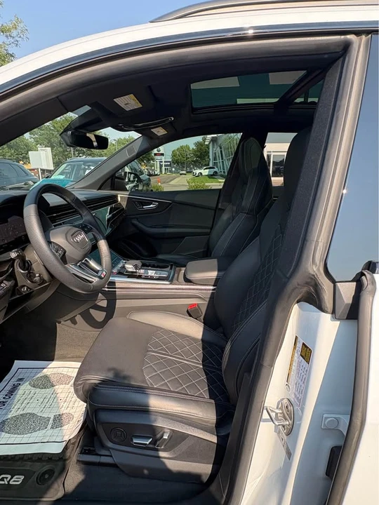 2023 Audi SQ8 - Image 11 of 19