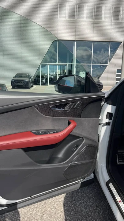 2023 Audi SQ8 - Image 10 of 15
