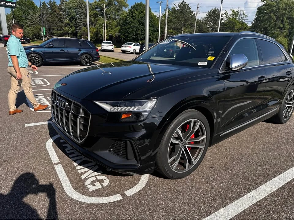 2023 Audi SQ8 - Image 8 of 8