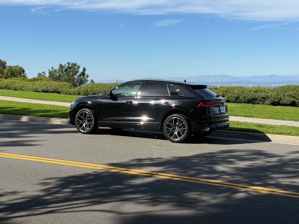 2023 Audi SQ8 - Image 2 of 14