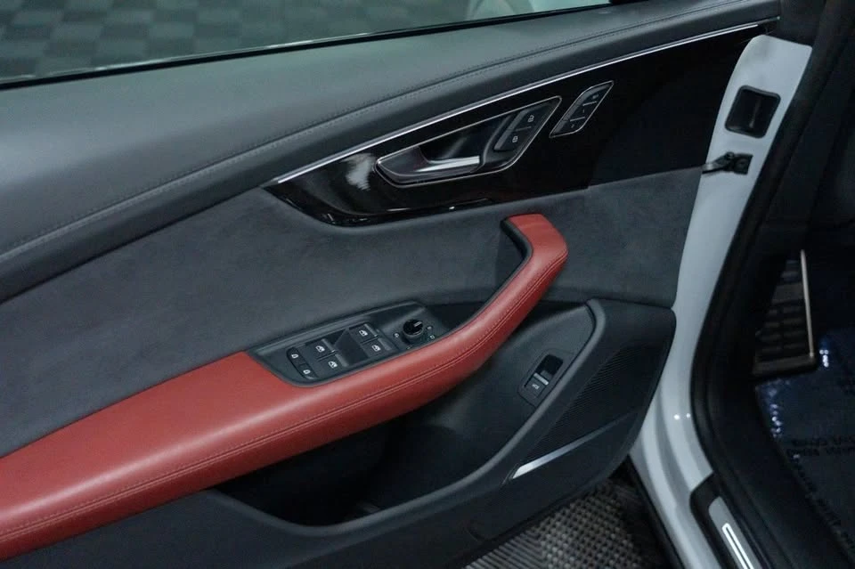 2023 Audi SQ8 - Image 16 of 20